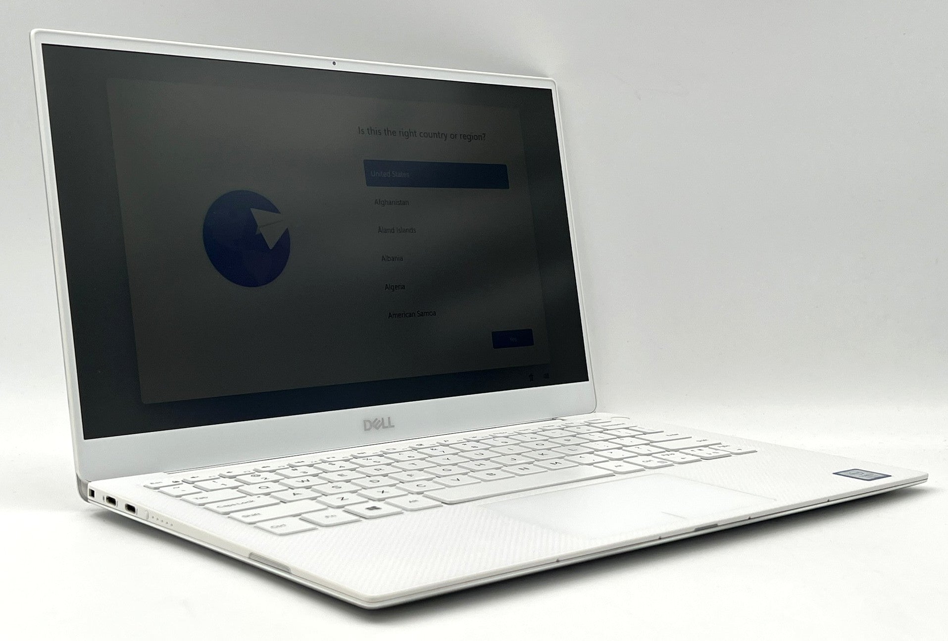 Dell XPS 13 9380 - FHD - i7-8565U - 8GB RAM - 256GB SSD - White