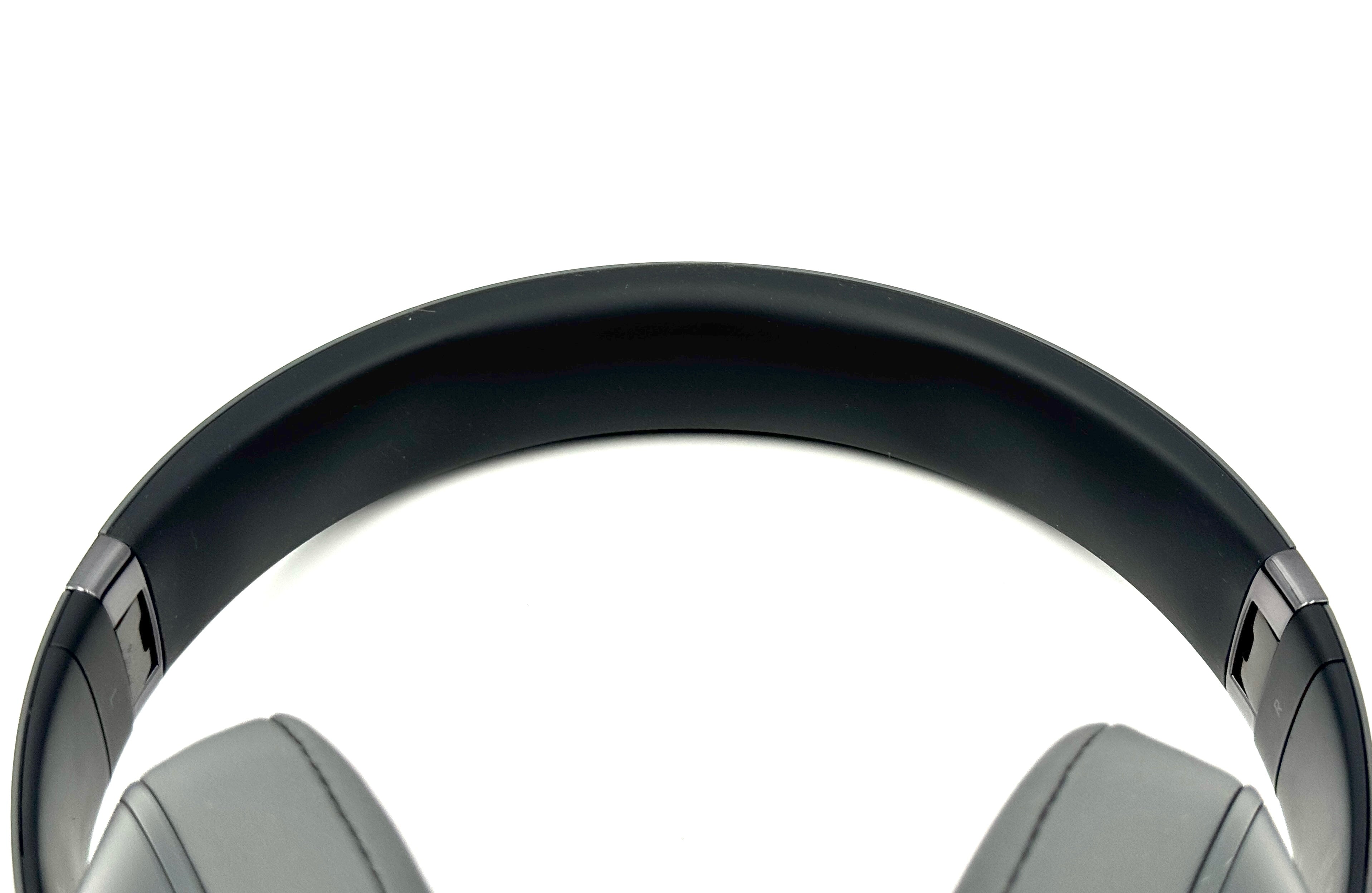 Beats by Dr. Dre Studio3 Wireless Headphones - Gray - MTQY2LL/A - NO CASE