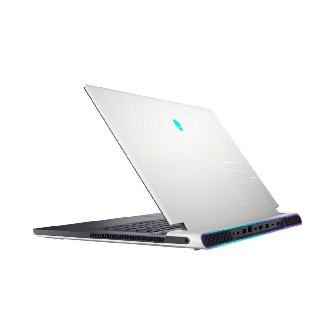 Alienware - x17 R1 17.3 FHD Gaming Laptop - Intel Core i7-11800H - 16GB RAM - RTX 3070 - 1TB SSD