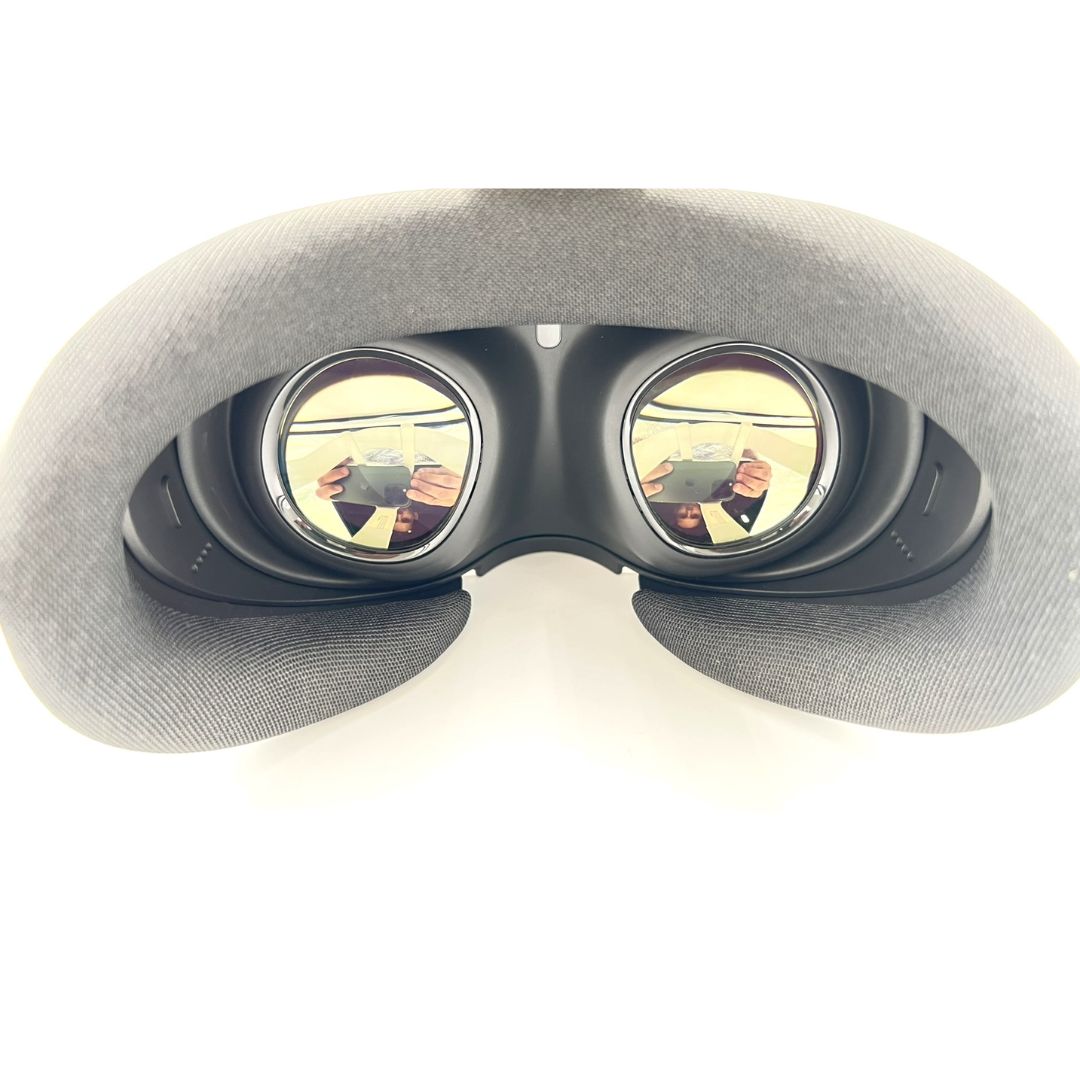 Meta - Quest 3 Breakthrough Mixed Reality - 128GB - White - 899-00579-01